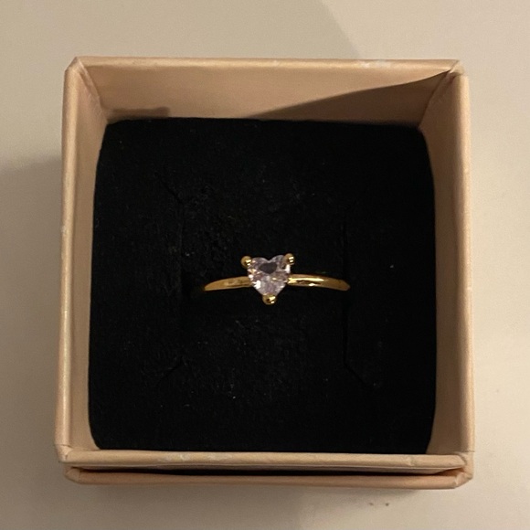 Dainty Gold Heart Ring - Picture 2 of 3